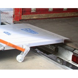 Pont de chargement mobile en acier à déplacement horizontal – Charge utile de 3500 à 4000 kg